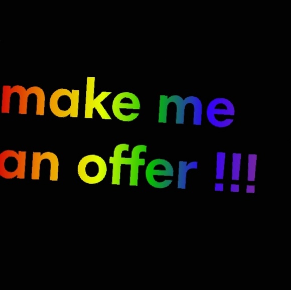 ⬇️ $20 GOLDEN "STRENGTH IN NUMBERS" TEE SHIRT - Picture 5 of 5